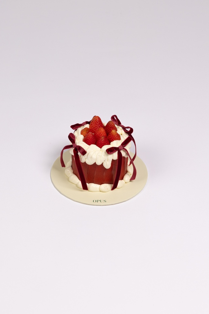 Strawberry Bow Cake