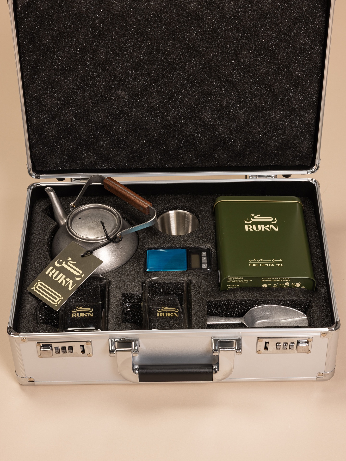 RUKN SUITCASE